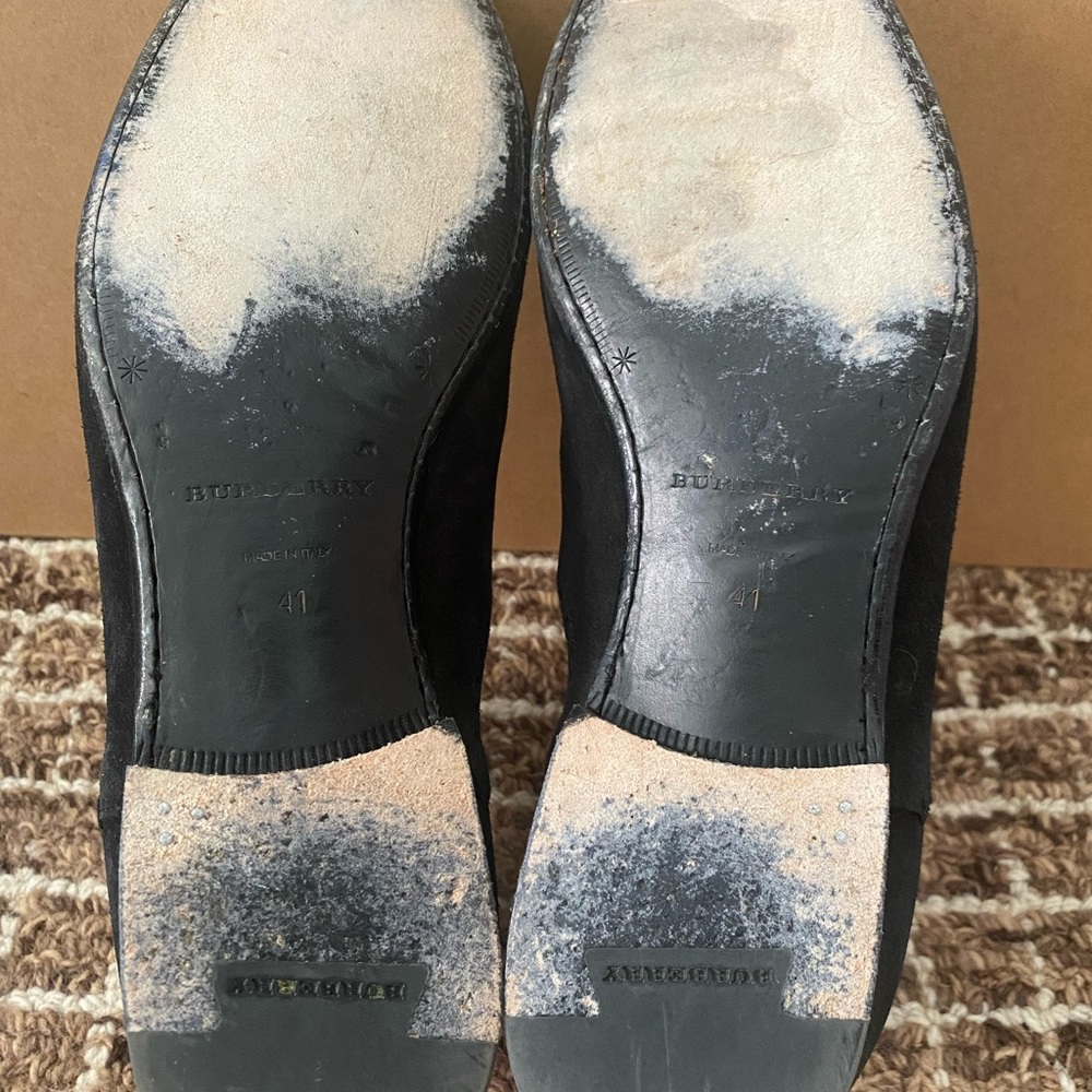 Burberry men’s black suede Chelsea boots - Picture 5 of 5